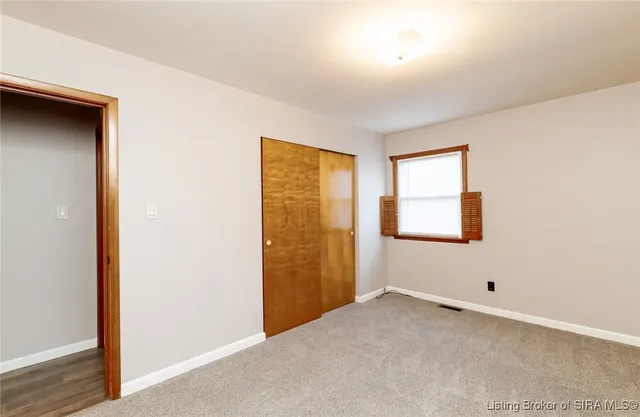 $207,500 | 115 Hungate Avenue, Salem, IN 47167