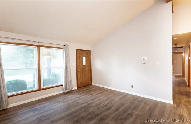 $207,500 | 115 Hungate Avenue, Salem, IN 47167