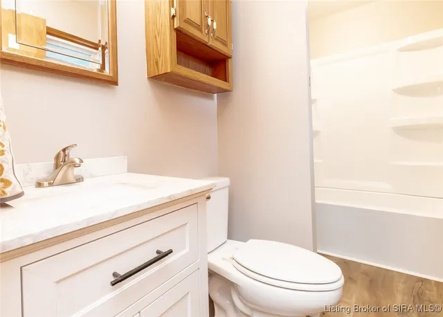 $207,500 | 115 Hungate Avenue, Salem, IN 47167