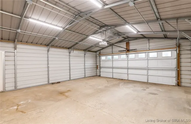 $207,500 | 115 Hungate Avenue, Salem, IN 47167