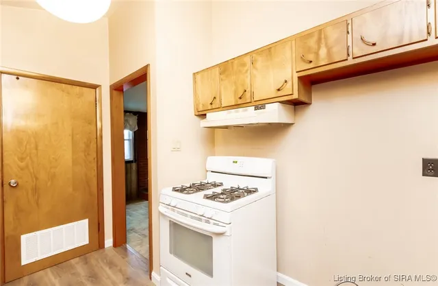 $207,500 | 115 Hungate Avenue, Salem, IN 47167