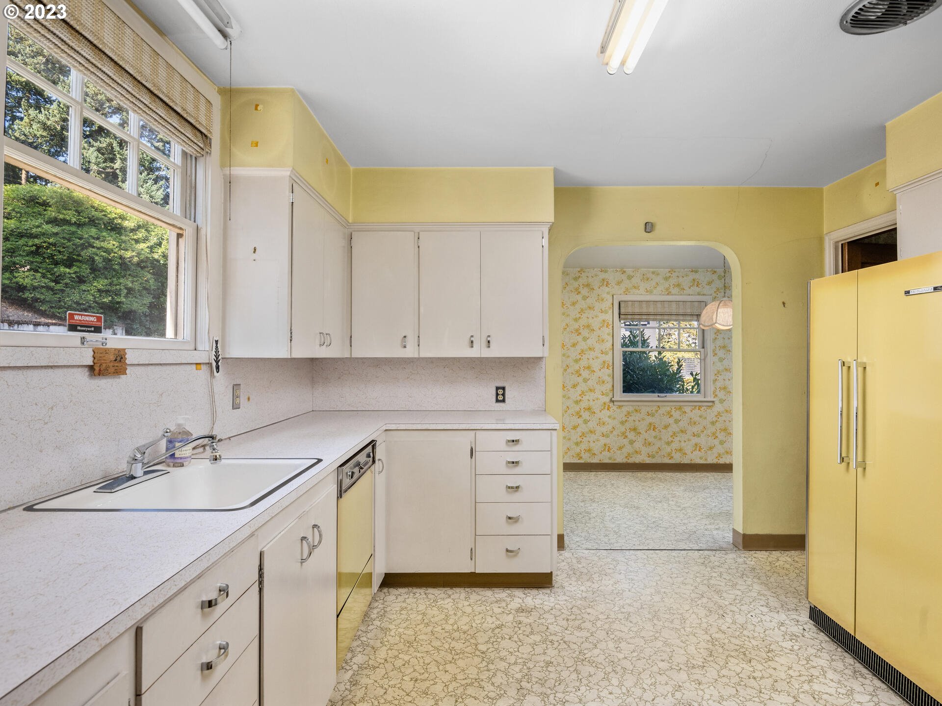 1442 Southwest Vista Avenue Portland, OR 97201 - Photo 14 of 46 a view of a kitchen with cabinets