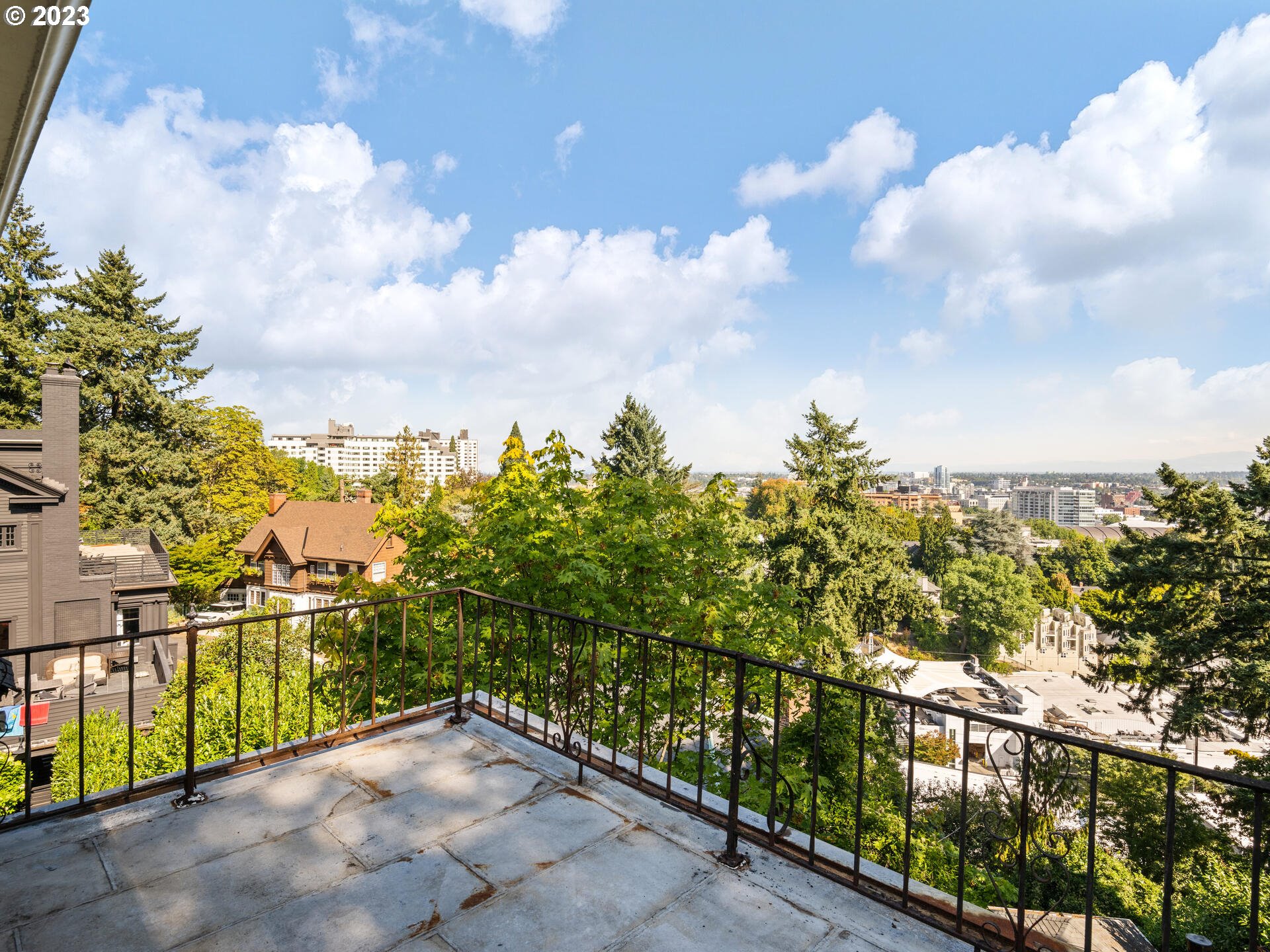 1442 Southwest Vista Avenue Portland, OR 97201 - Photo 31 of 46