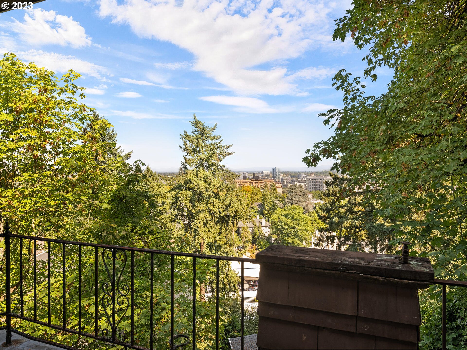 1442 Southwest Vista Avenue Portland, OR 97201 - Photo 9 of 46 a view of a balcony next to a yard