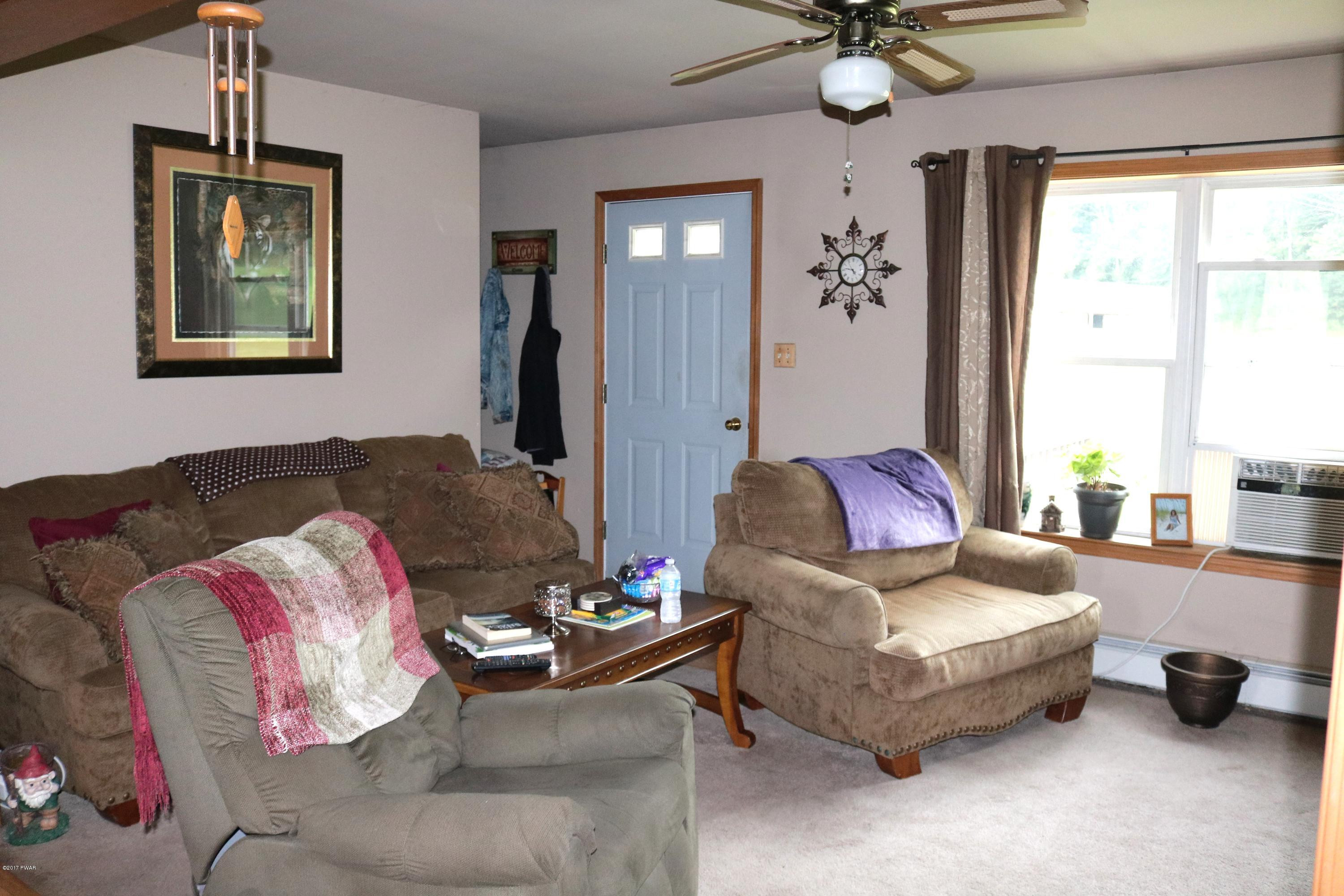 82 Penn-York Road Starlight, PA 18461 - Photo 10 of 17