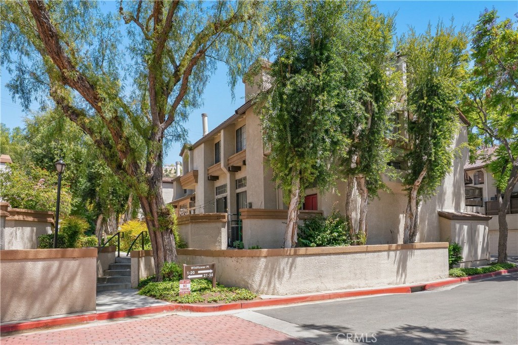 19 Wildflower Place Phillips Ranch, CA 91766 - Photo 2 of 49
