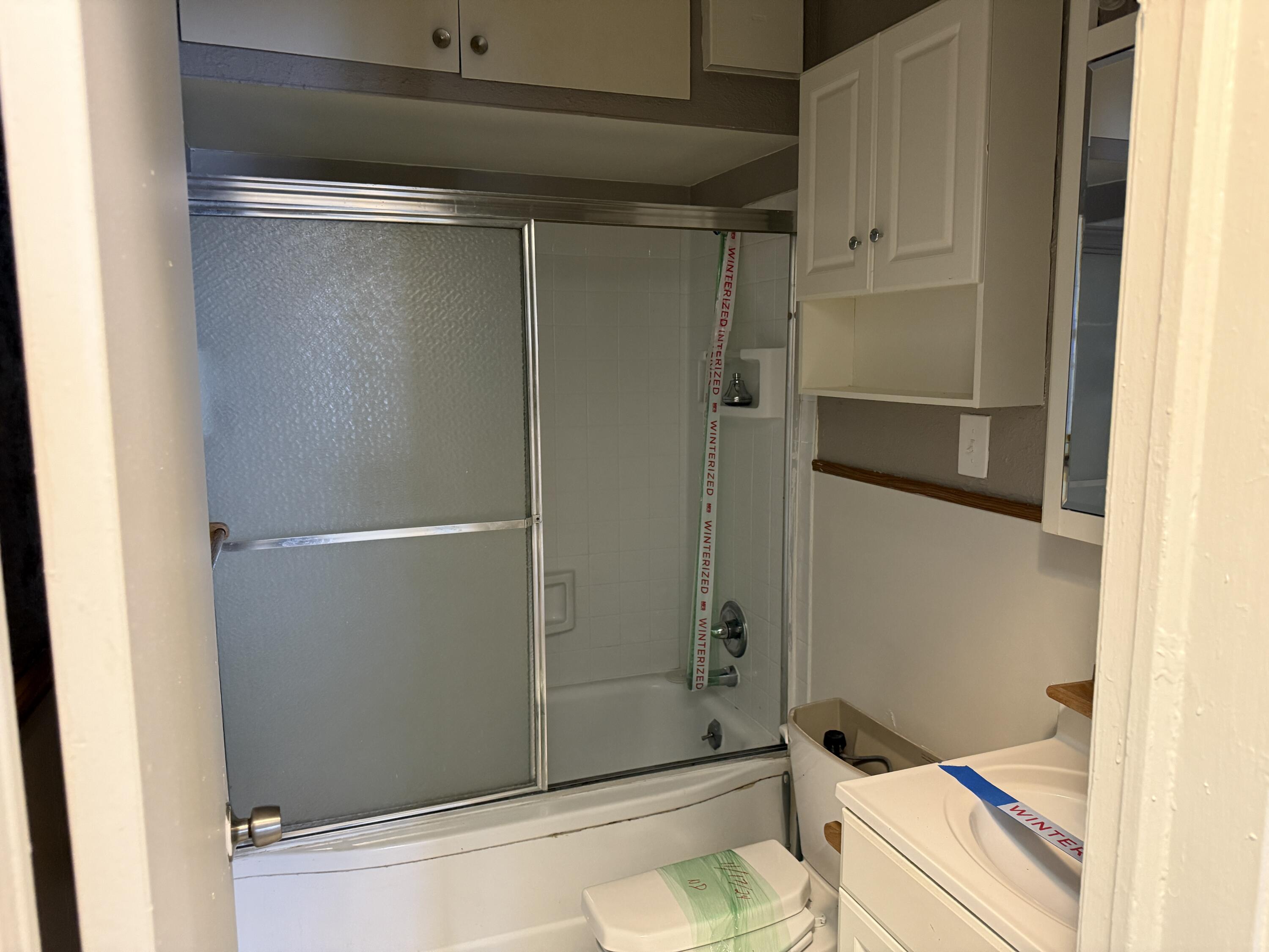 17728 Toepfer Drive Eastpointe, MI 48021 - Photo 14 of 18 IMG_4573