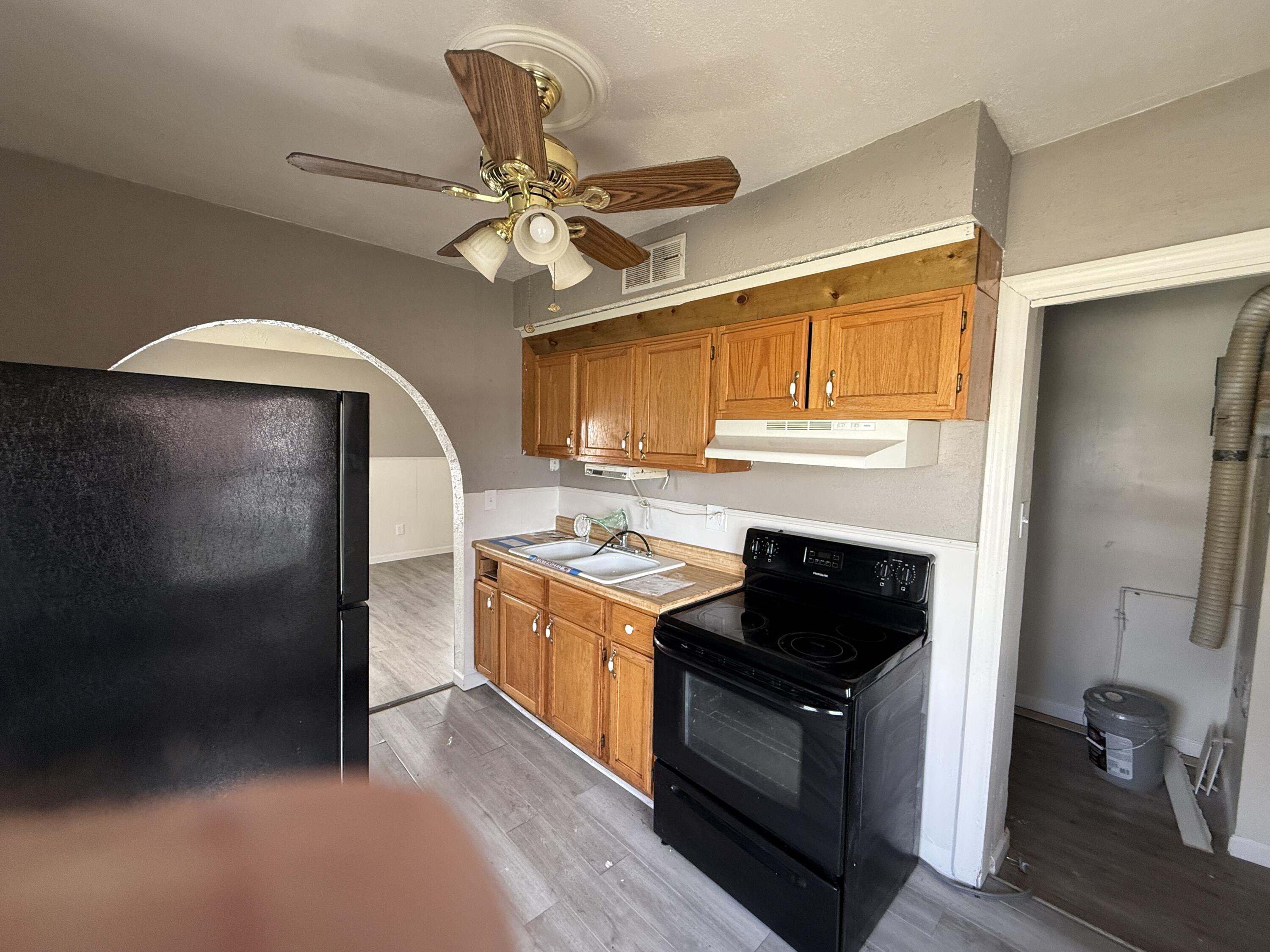 17728 Toepfer Drive Eastpointe, MI 48021 - Photo 6 of 18 IMG_4565