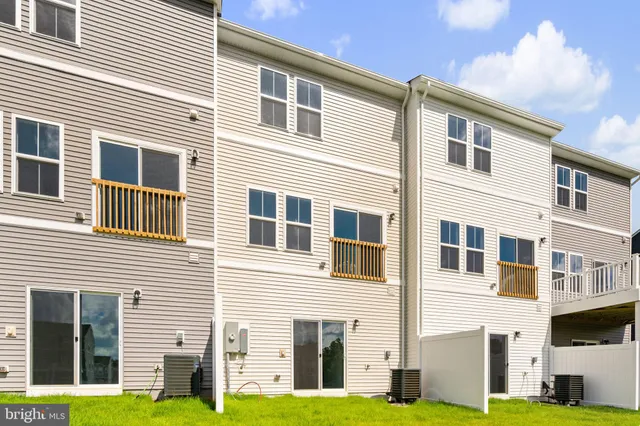 $2,400 | 2604 Cougar Lane, Locust Grove, VA 22508