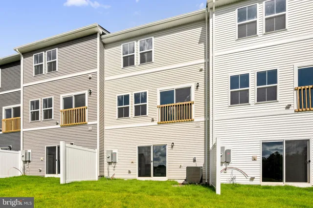 $2,400 | 2604 Cougar Lane, Locust Grove, VA 22508