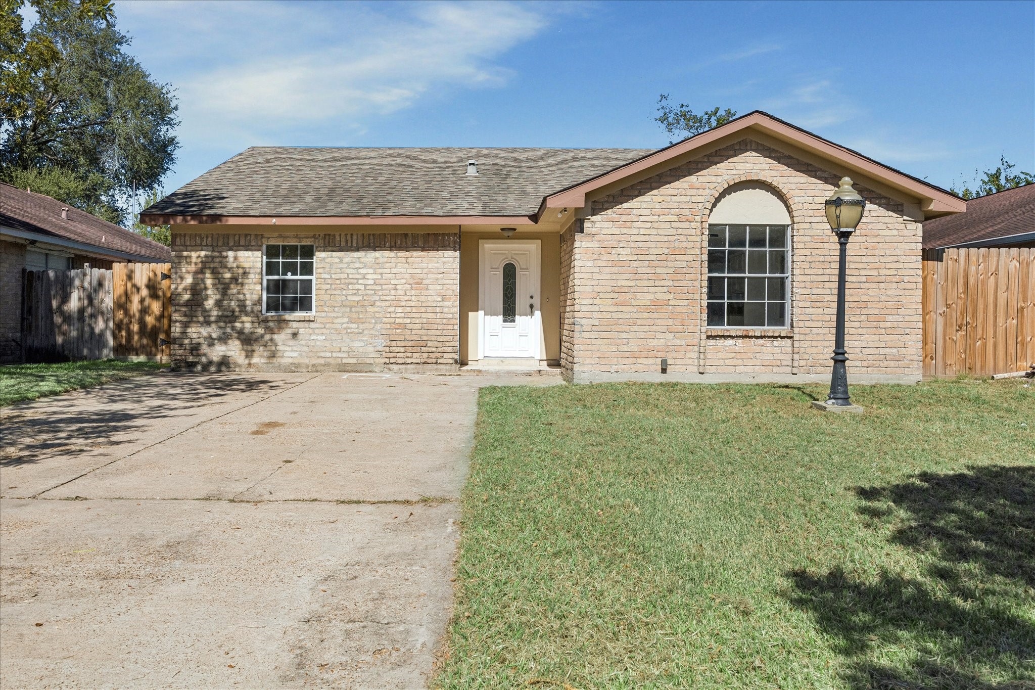 719 Midland Court Houston, TX 77060 - Photo 1 of 14