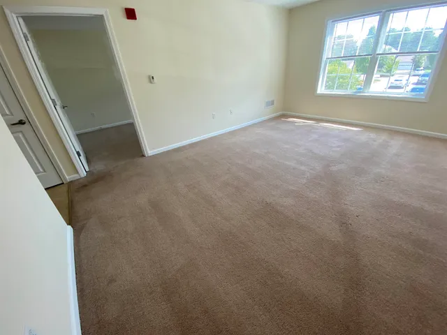 $1,775 | 20 Sentinel Court, Unit 104, Manchester, NH 03103