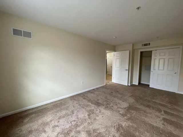 $1,775 | 20 Sentinel Court, Unit 104, Manchester, NH 03103