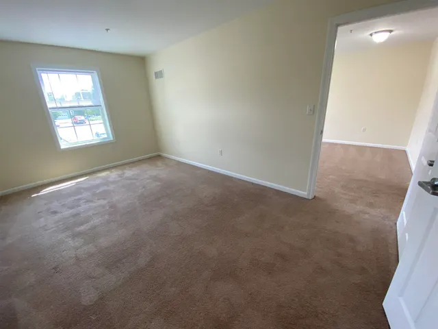 $1,775 | 20 Sentinel Court, Unit 104, Manchester, NH 03103