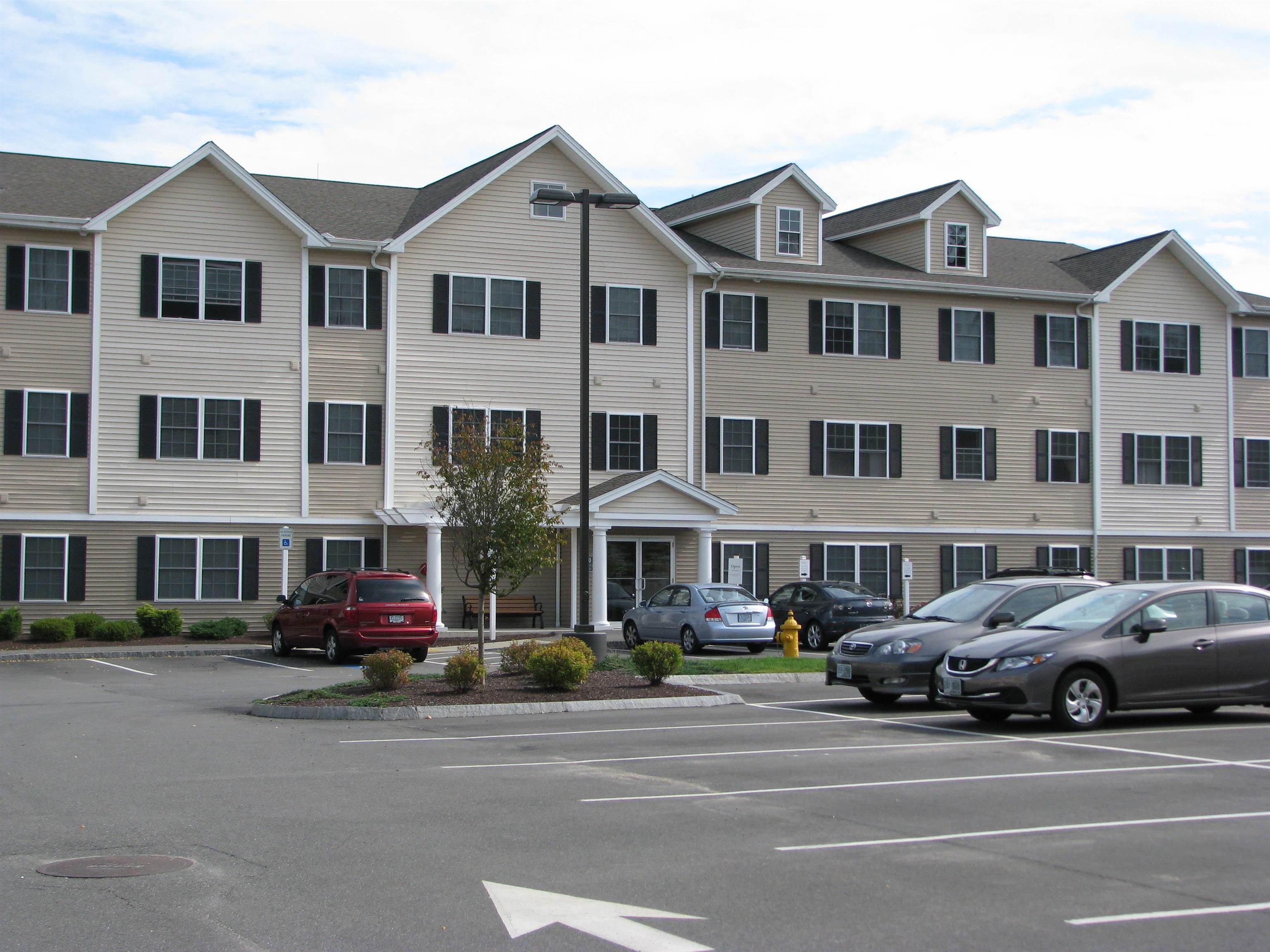 20 Sentinel Court, Unit 104 Manchester, NH 03103 - Photo 4 of 40