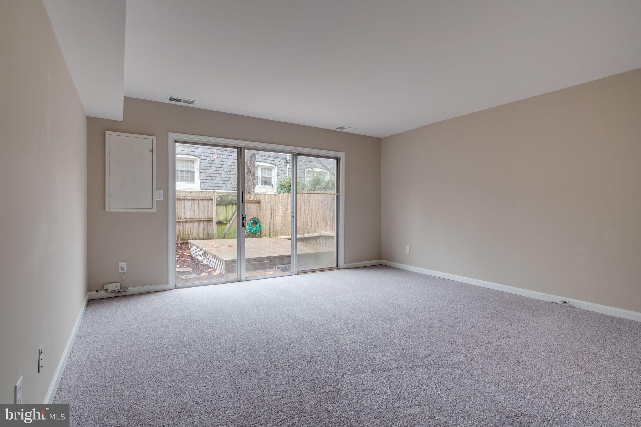 5921 Bayshire Road, Unit 112 Springfield, VA 22152 - Photo 40 of 55 Gallery Image 40