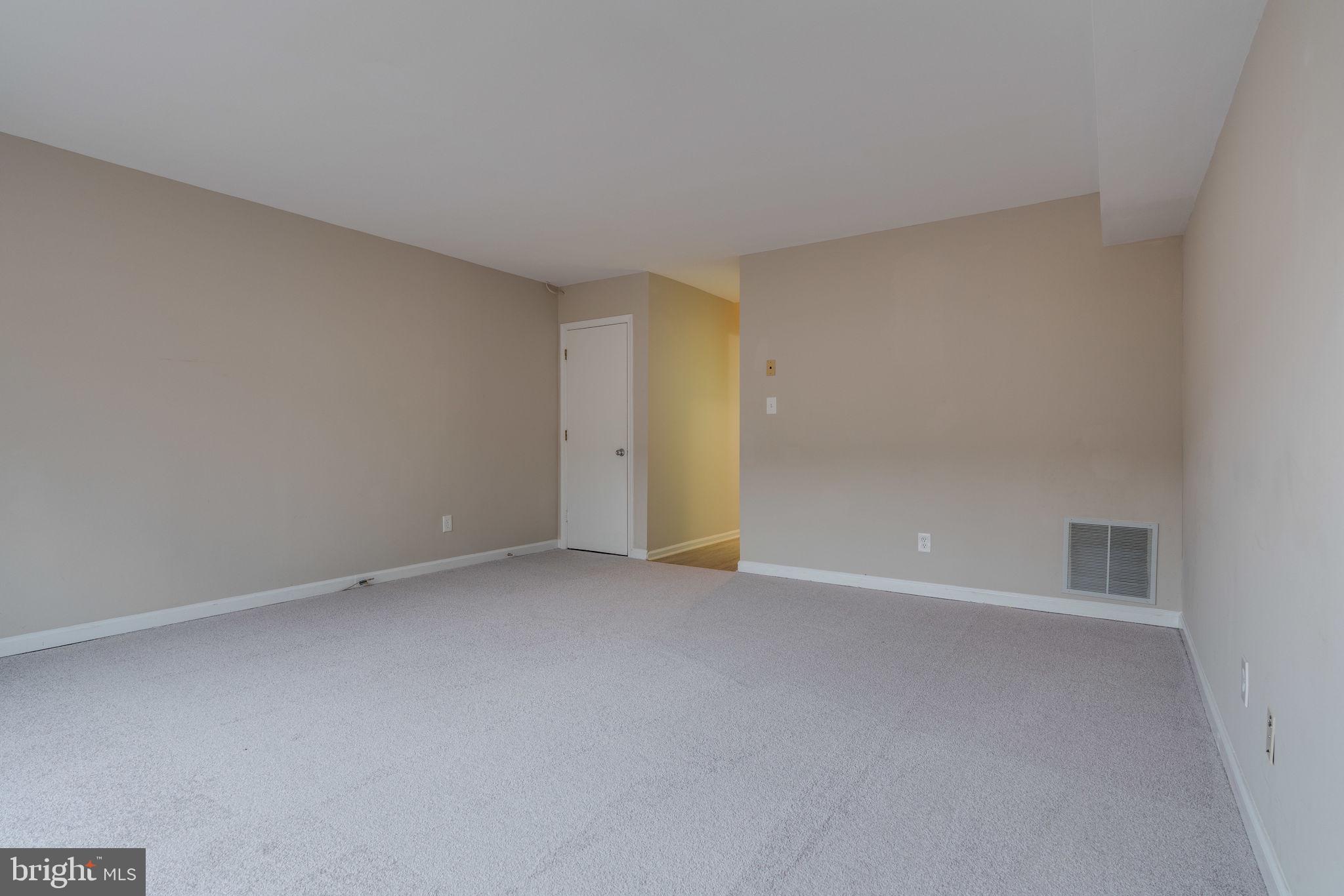 5921 Bayshire Road, Unit 112 Springfield, VA 22152 - Photo 43 of 55 Gallery Image 43