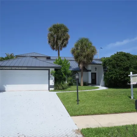 $8,500 | 542 North Cypress Drive, Unit 542, Tequesta, FL 33469