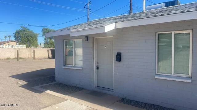 $925 | 2142 East Taylor Street, Unit 7, Phoenix, AZ 85006
