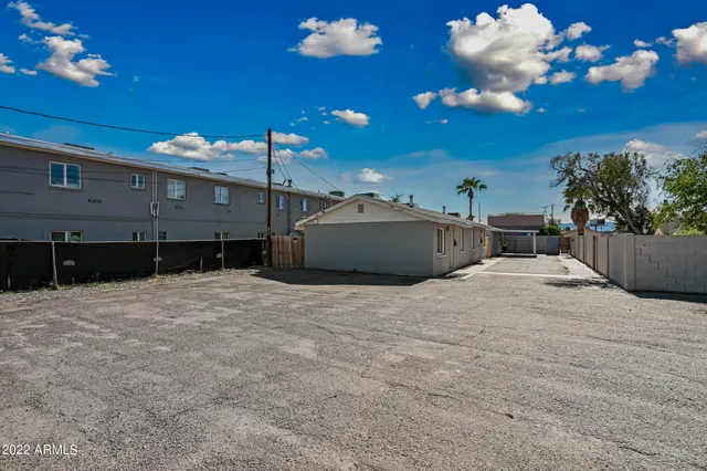 $925 | 2142 East Taylor Street, Unit 7, Phoenix, AZ 85006