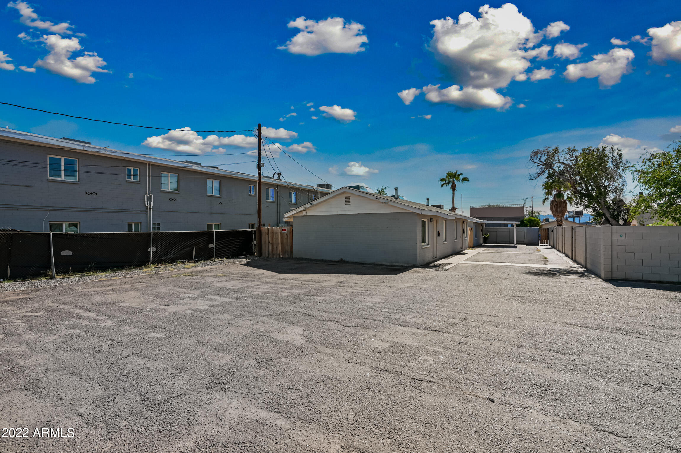 2142 East Taylor Street, Unit 7 Phoenix, AZ 85006 - Photo 2 of 13 ocupix-2142ETS7-3