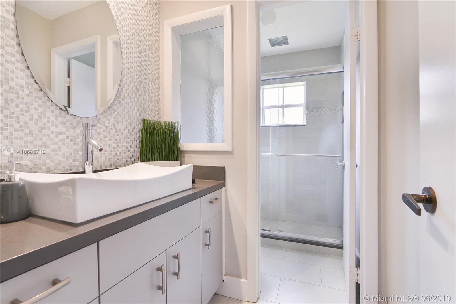 526 Bridgeton Road Weston, FL 33326 - Photo 12 of 17 Gallery Image 12
