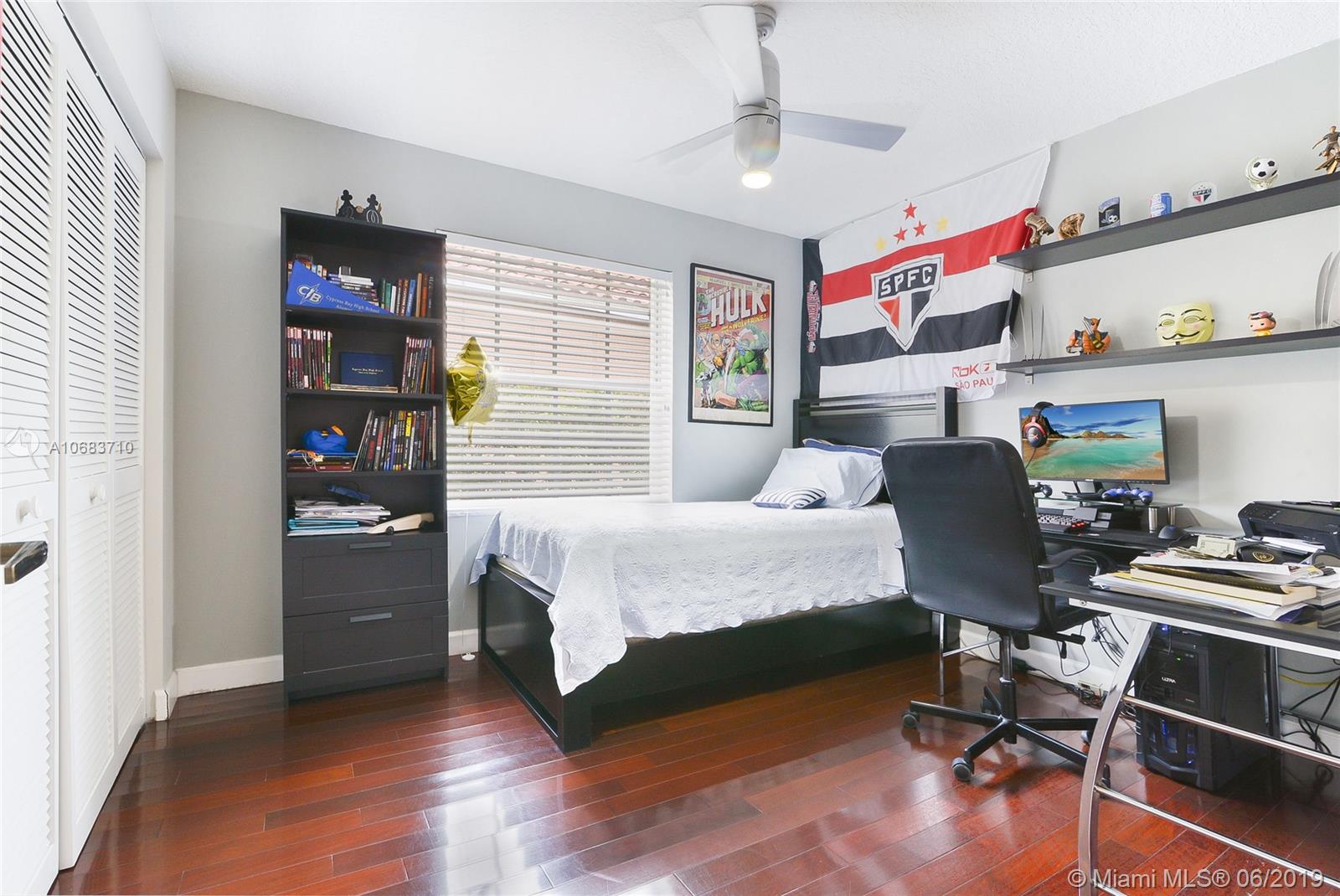 526 Bridgeton Road Weston, FL 33326 - Photo 13 of 17 Gallery Image 13