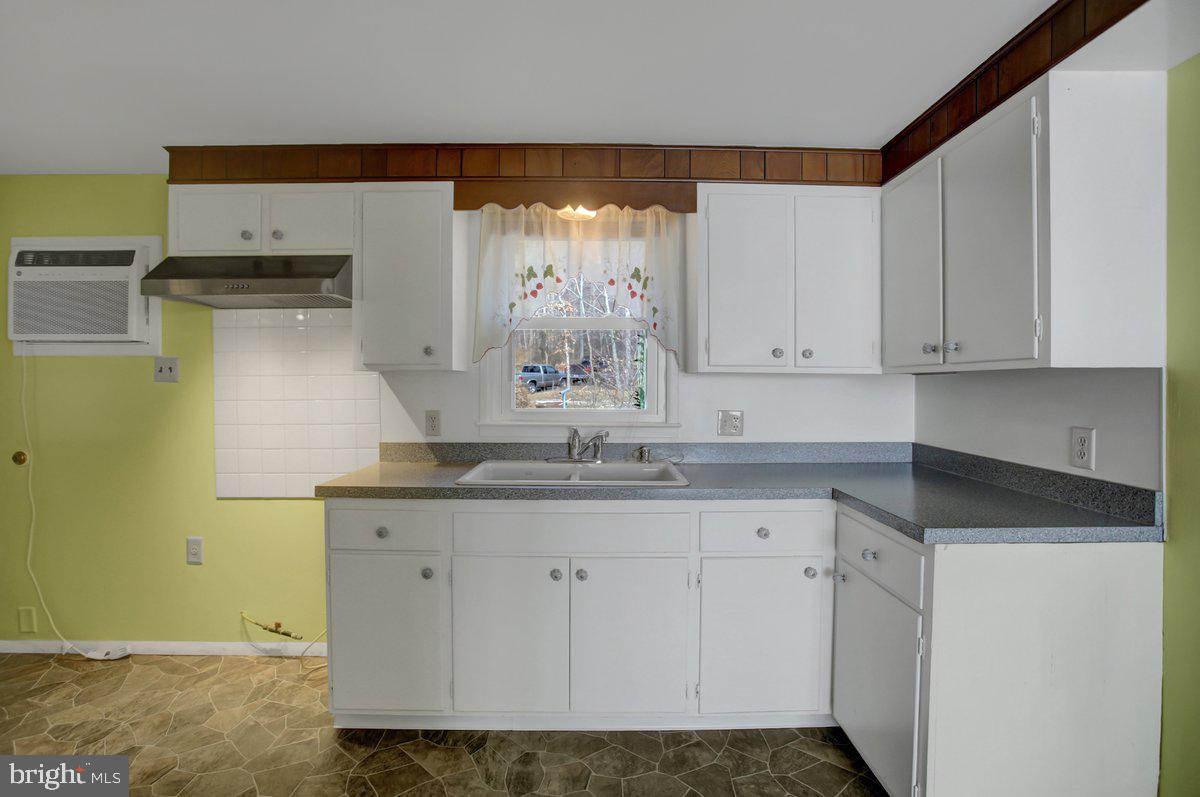 215 Chestnut Hill Road Aspers, PA 17304 - Photo 13 of 35 Gallery Image 13