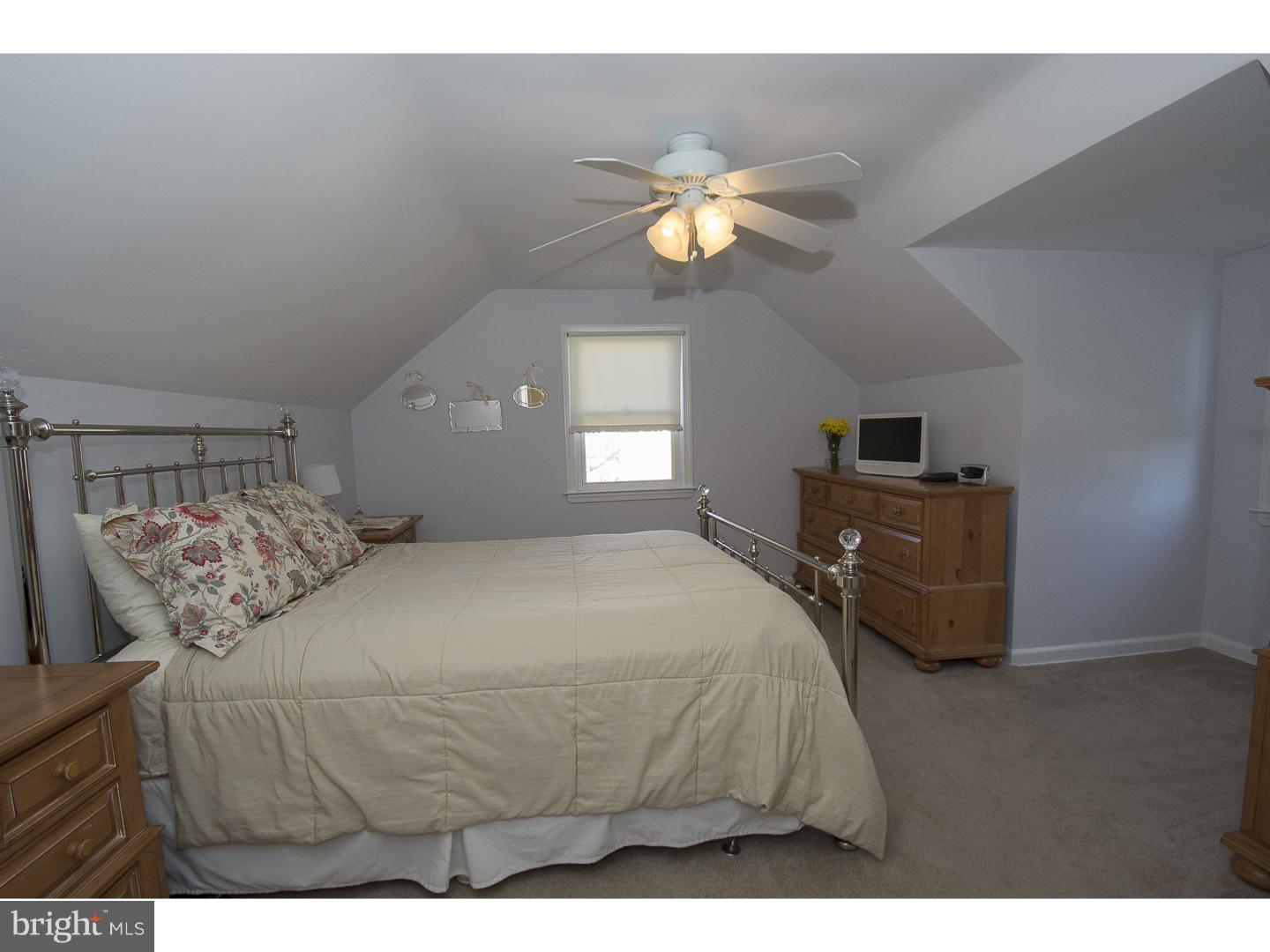 242 Taylor Road Springfield, PA 19064 - Photo 11 of 16 Master Bedroom