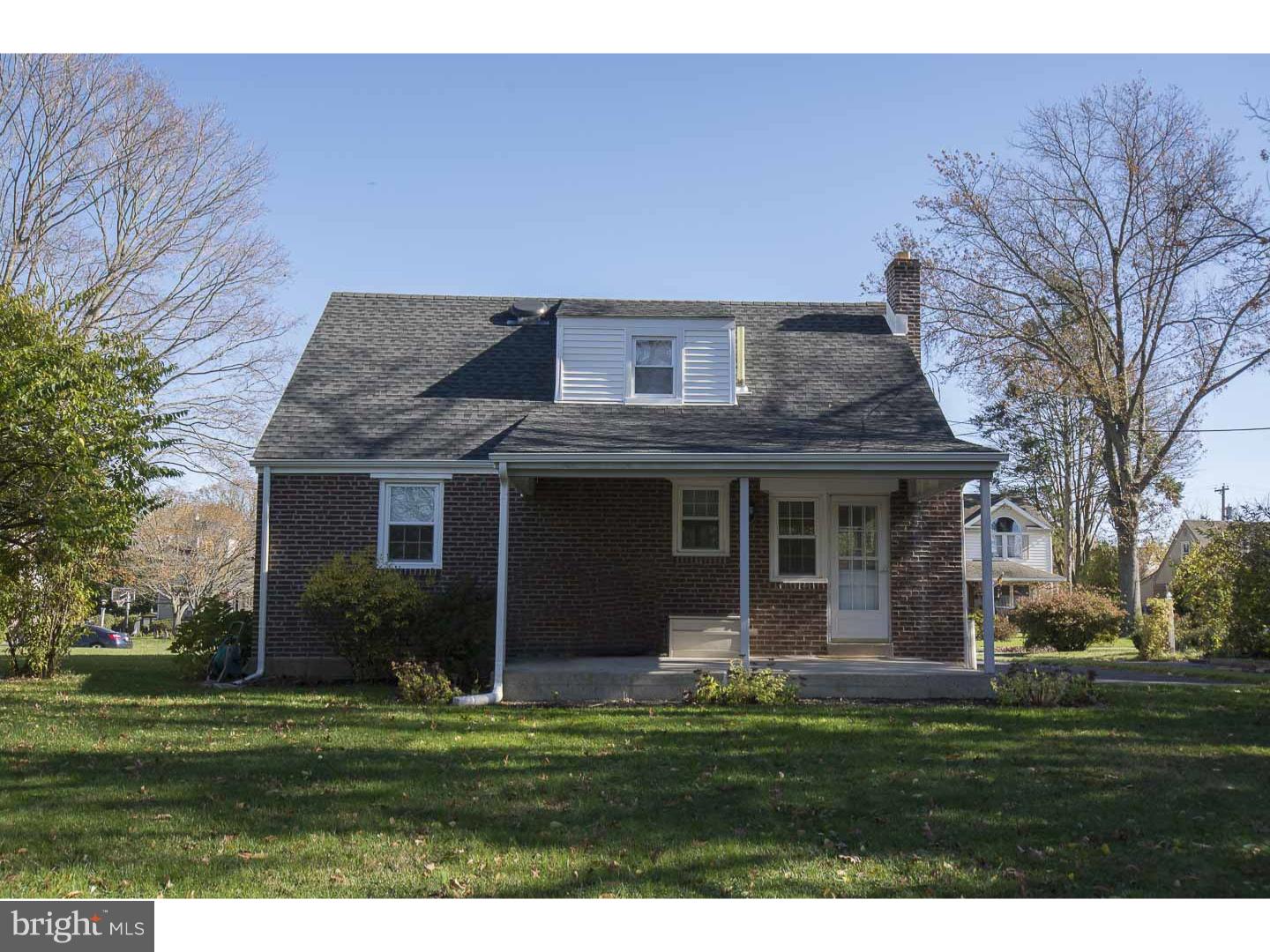 242 Taylor Road Springfield, PA 19064 - Photo 14 of 16 Exterior Back