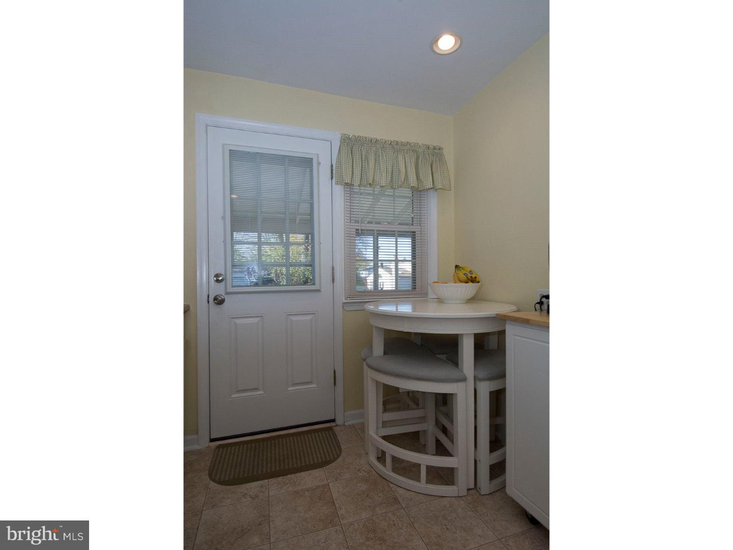 242 Taylor Road Springfield, PA 19064 - Photo 7 of 16 Kitchen