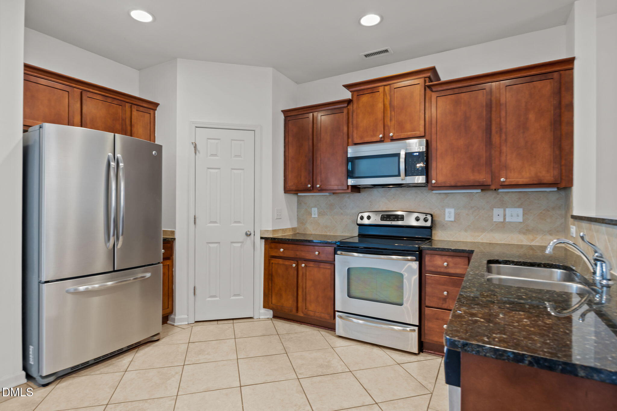 2728 Cloud Mist Circle Raleigh, NC 27614 - Photo 12 of 45 13-web-or-mls-IMG_9646