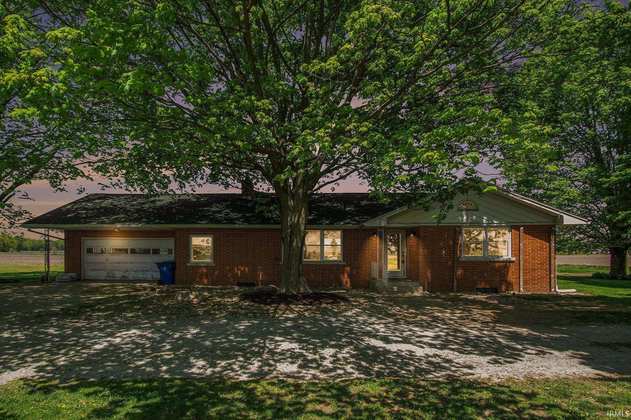 2133 Linden Road Plymouth, IN 46563 - Photo 2 of 28