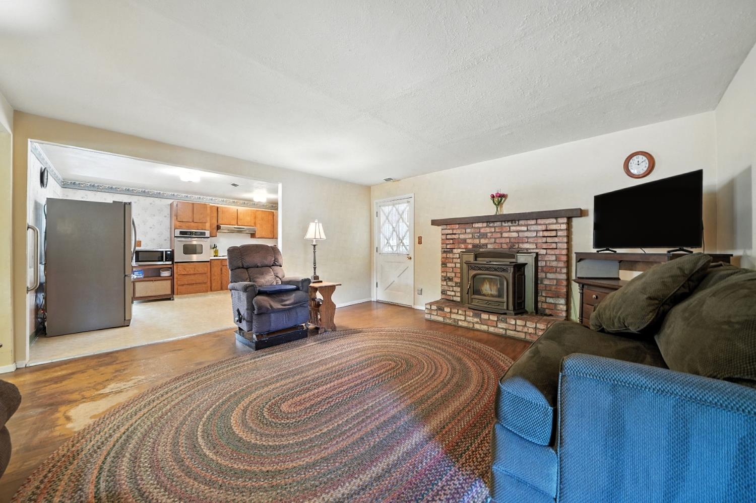 19160 American Flat Road Fiddletown, CA 95629 - Photo 14 of 66 Living room