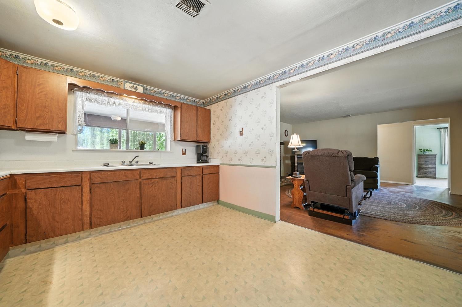 19160 American Flat Road Fiddletown, CA 95629 - Photo 26 of 66 Kitchen