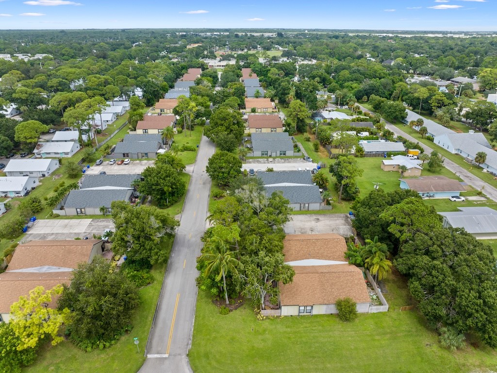 1404 39th Avenue, Unit I2 Vero Beach, FL 32960 - Photo 7 of 8