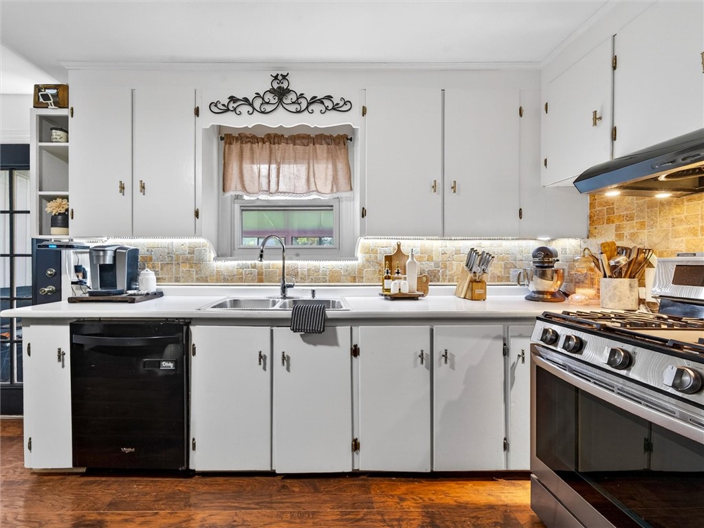 237 Nantucket Road Greece, NY 14626 - Photo 16 of 29