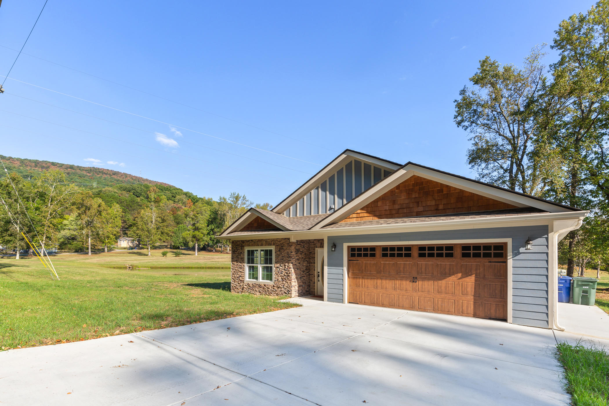534 Isbill Road Chattanooga, TN 37419 - Photo 1 of 26 Welcome Home!!