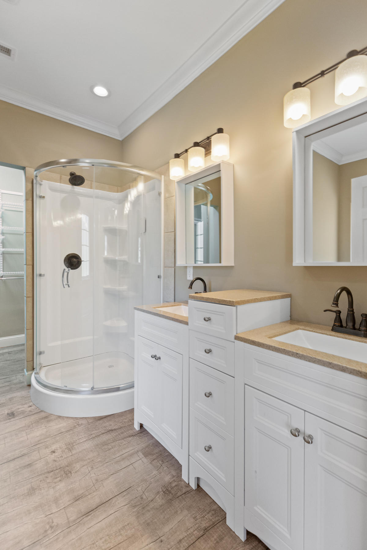 534 Isbill Road Chattanooga, TN 37419 - Photo 14 of 26 Master Bath