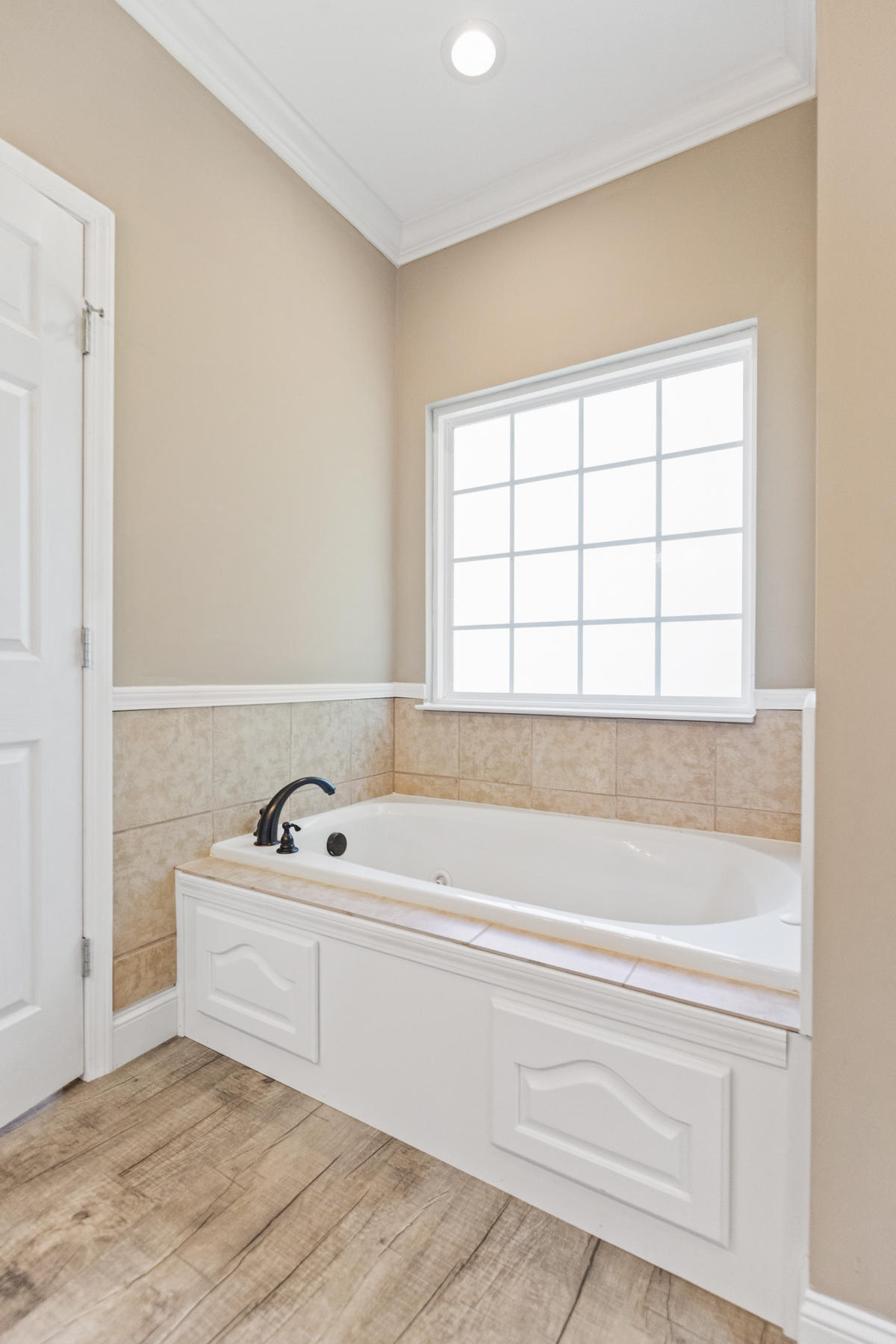 534 Isbill Road Chattanooga, TN 37419 - Photo 15 of 26 Master Bath