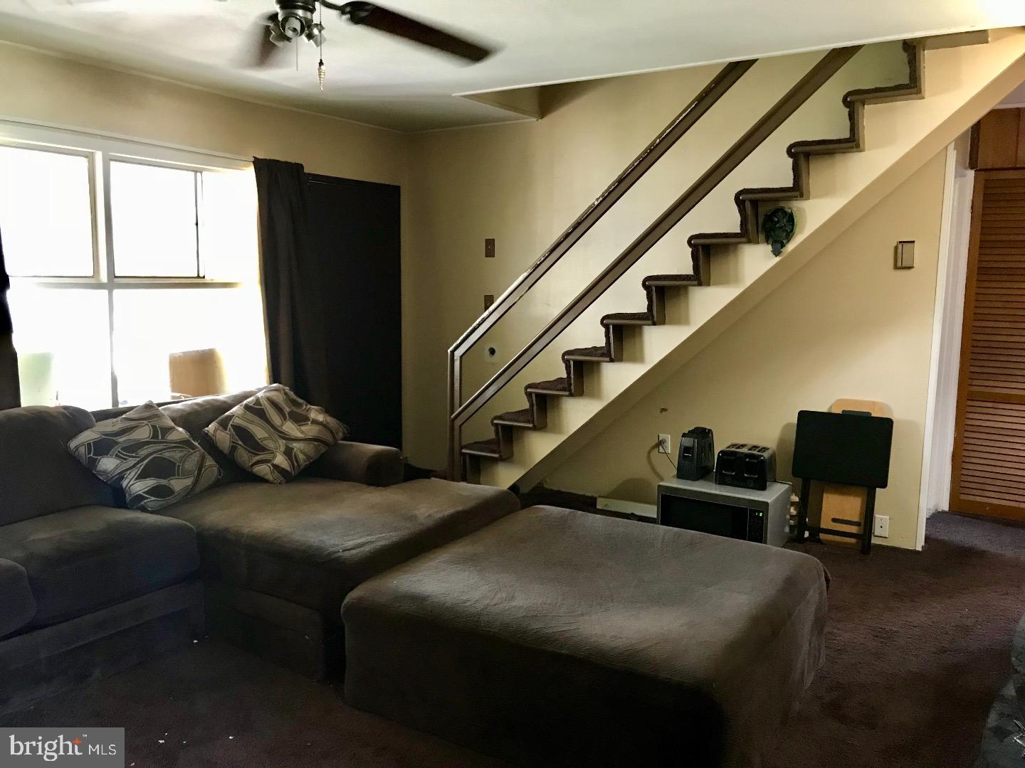 24 Gingerbush Road Levittown, PA 19057 - Photo 3 of 7 Gallery Image 3