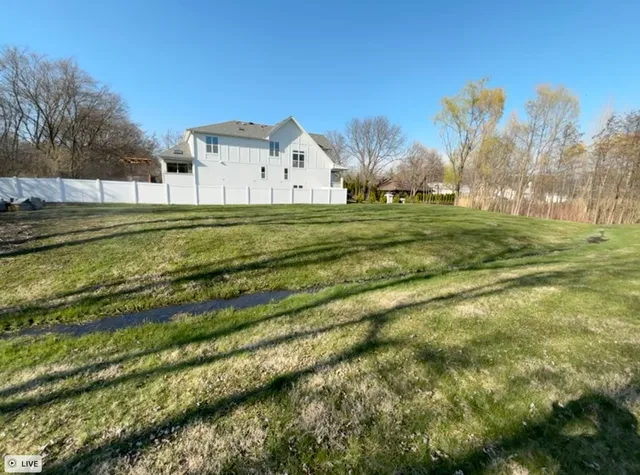 $249,000 | 6540 Bentley Avenue, Willowbrook, IL 60527