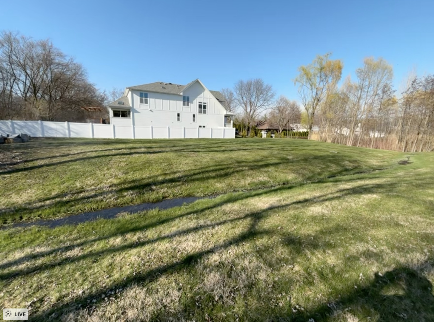 6540 Bentley Avenue Willowbrook, IL 60527 - Photo 8 of 8 a view of a house with a yard