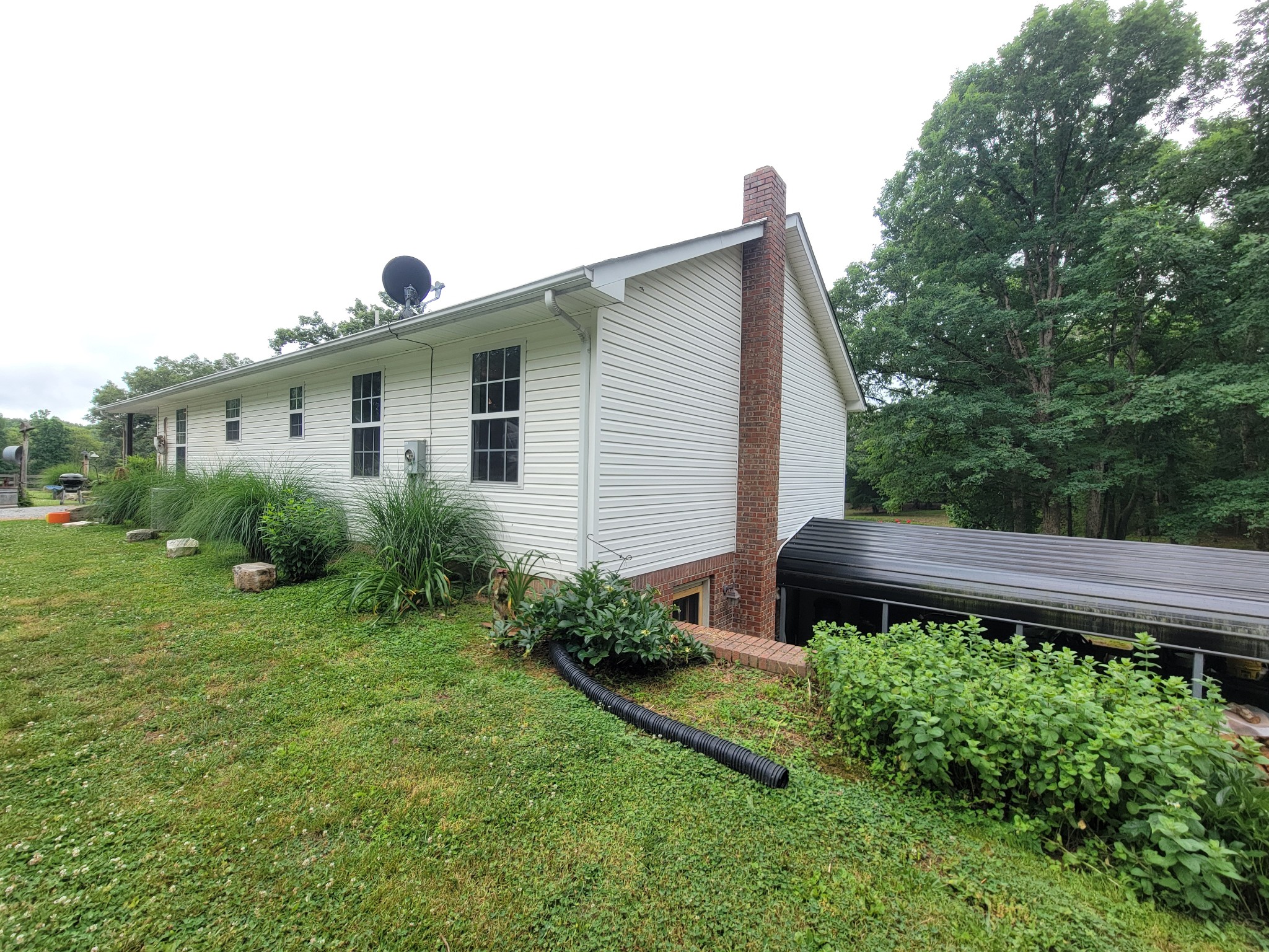 1089 Jim Clark Road Erin, TN 37061 - Photo 21 of 71