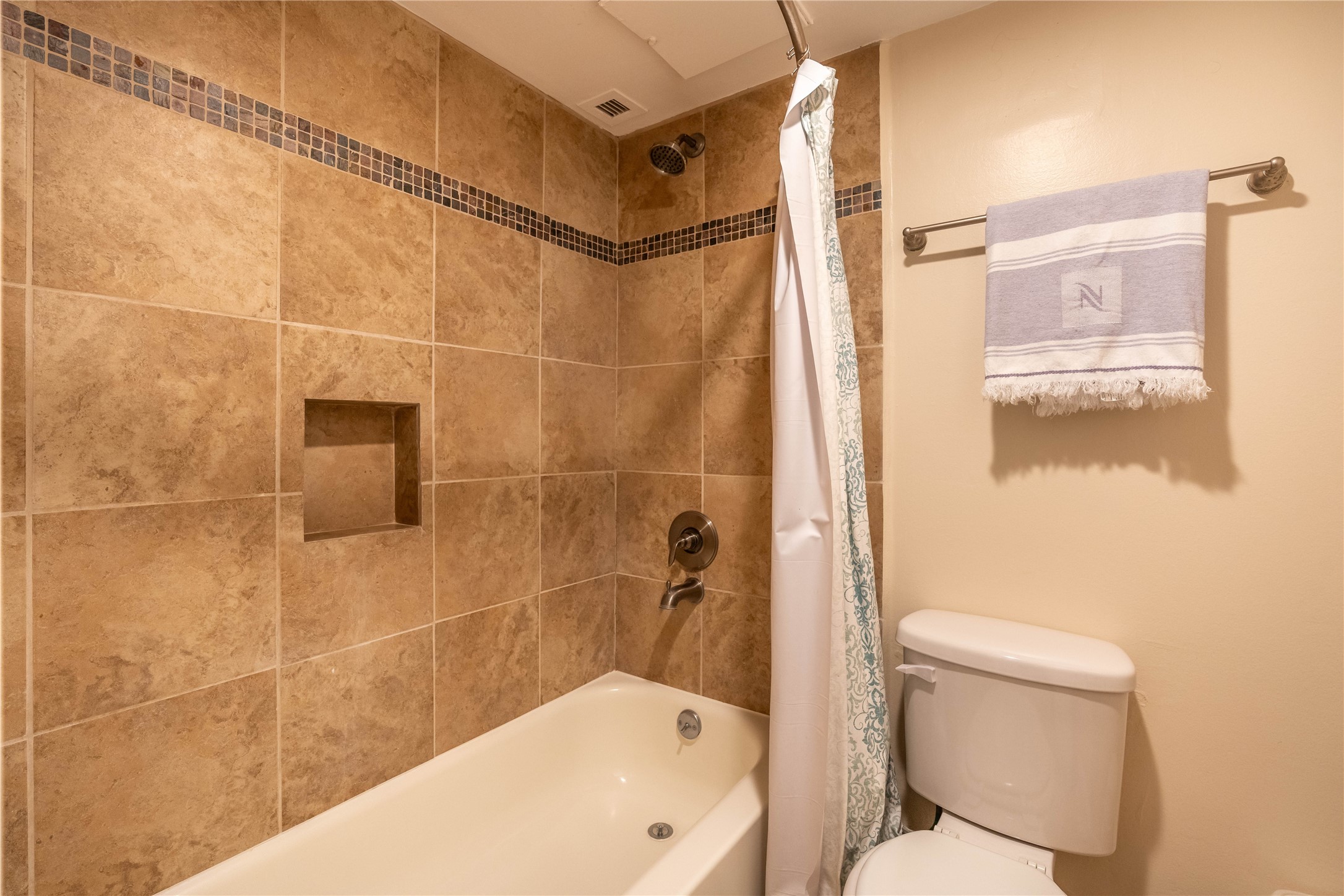 3525 Sage Road, Unit 913 Houston, TX 77056 - Photo 15 of 18 Gallery Image 15