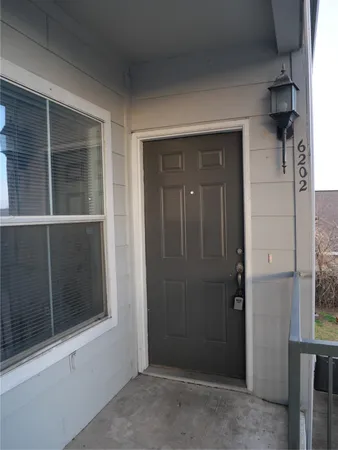 $1,325 | 6289 Wilcrest Drive, Unit 6202, Houston, TX 77072
