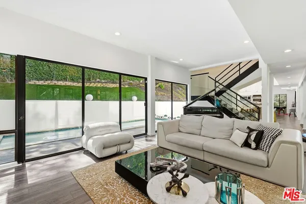 $15,000 | 2350 Benedict Canyon Drive, Beverly Hills, CA 90210