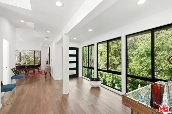 $15,000 | 2350 Benedict Canyon Drive, Beverly Hills, CA 90210