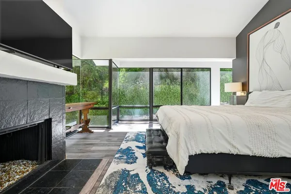 $15,000 | 2350 Benedict Canyon Drive, Beverly Hills, CA 90210