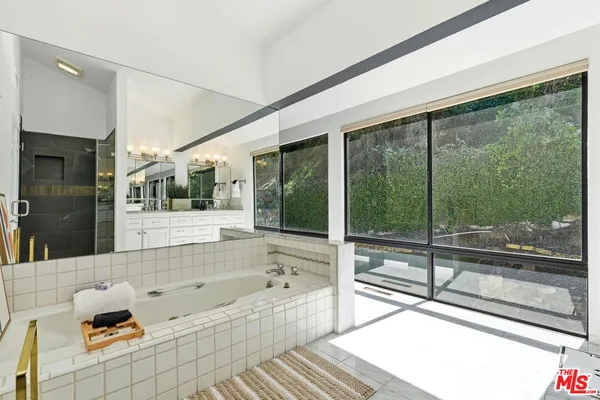 $15,000 | 2350 Benedict Canyon Drive, Beverly Hills, CA 90210